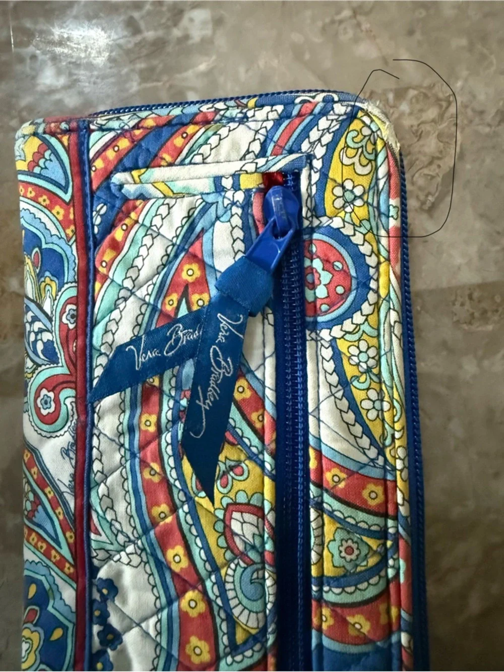 Vera Bradley Turn Lock & Zip  around Marina - Picture 4 of 7